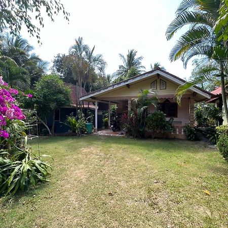 Garden Bungalow Resort Тай-Муанг Экстерьер фото